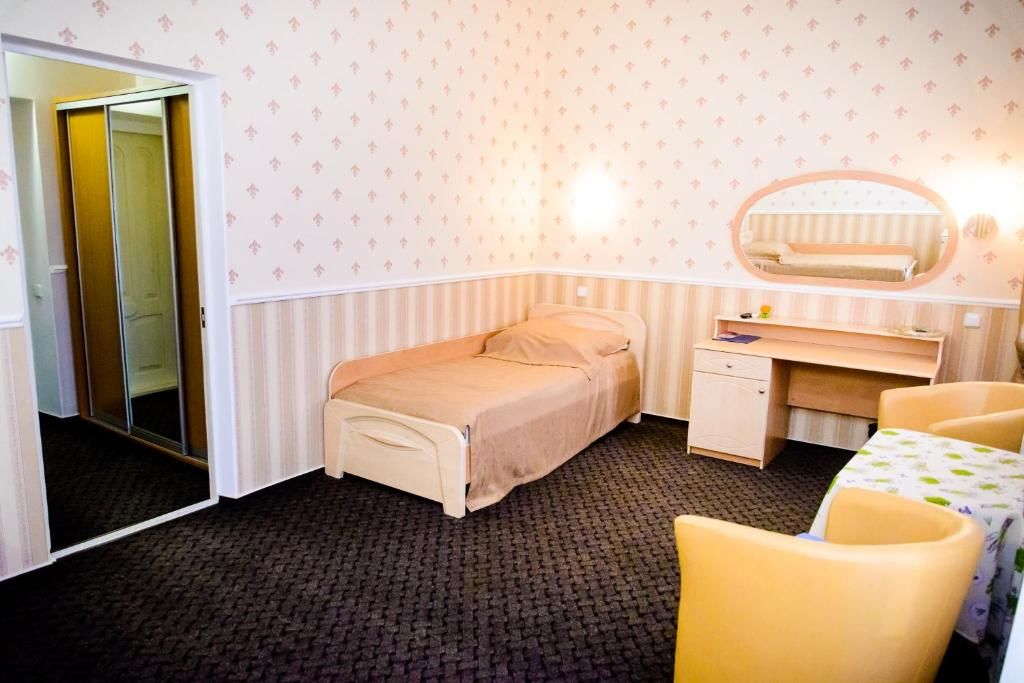 Отель Hotel Mon Senior Бердянск