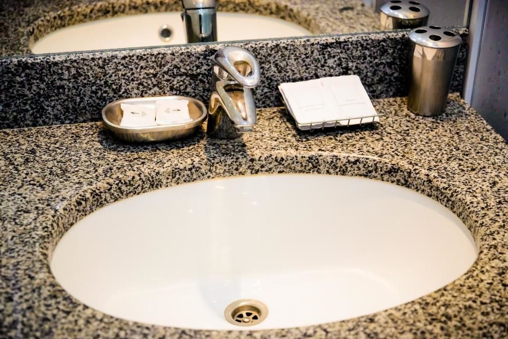 Отель Hotel Mon Senior Бердянск