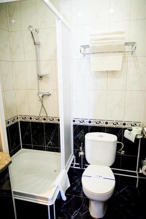 Отель Hotel Mon Senior Бердянск