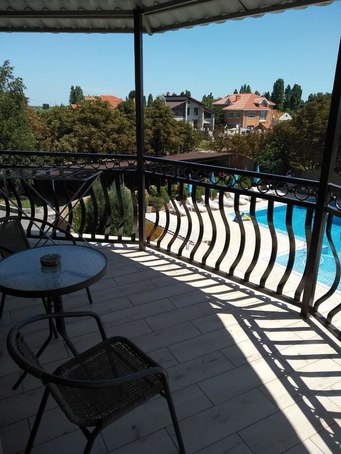 Отель Hotel Mon Senior Бердянск
