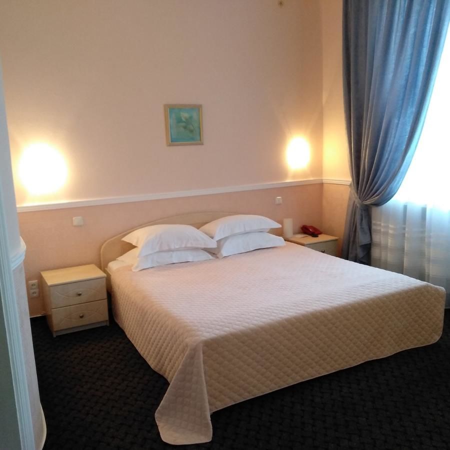 Отель Hotel Mon Senior Бердянск