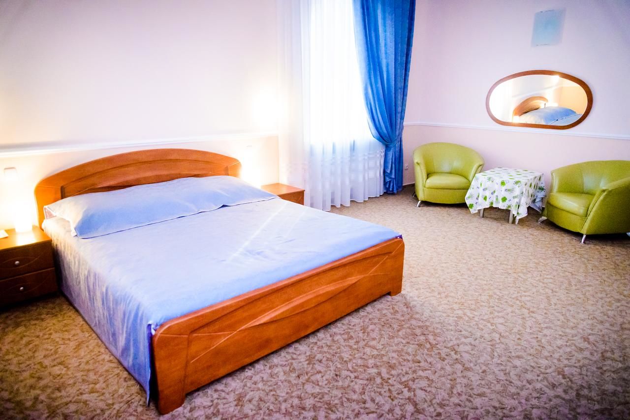 Отель Hotel Mon Senior Бердянск