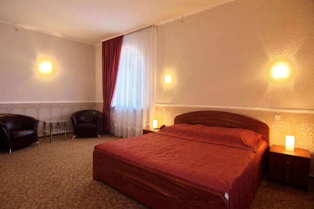 Отель Hotel Mon Senior Бердянск