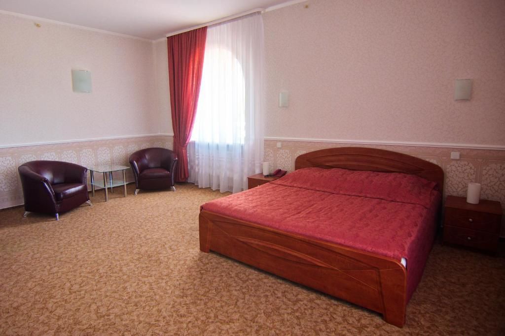 Отель Hotel Mon Senior Бердянск