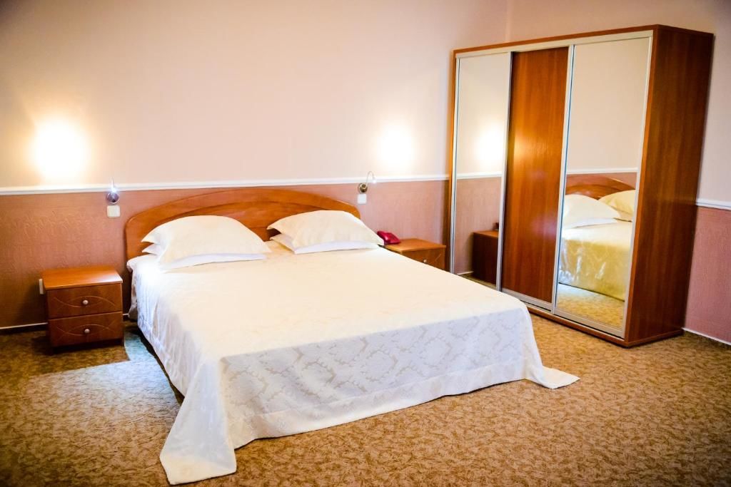 Отель Hotel Mon Senior Бердянск-83