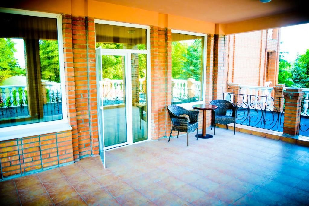 Отель Hotel Mon Senior Бердянск-101