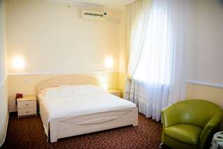 Отель Hotel Mon Senior Бердянск Апартаменты с 2 спальнями-10
