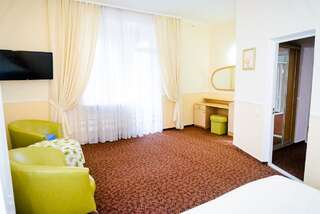 Отель Hotel Mon Senior Бердянск Апартаменты с 2 спальнями-11
