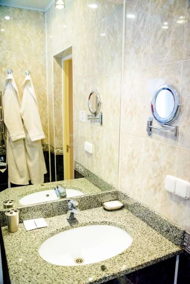 Отель Hotel Mon Senior Бердянск-45