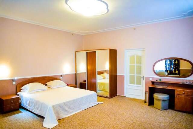 Отель Hotel Mon Senior Бердянск-83